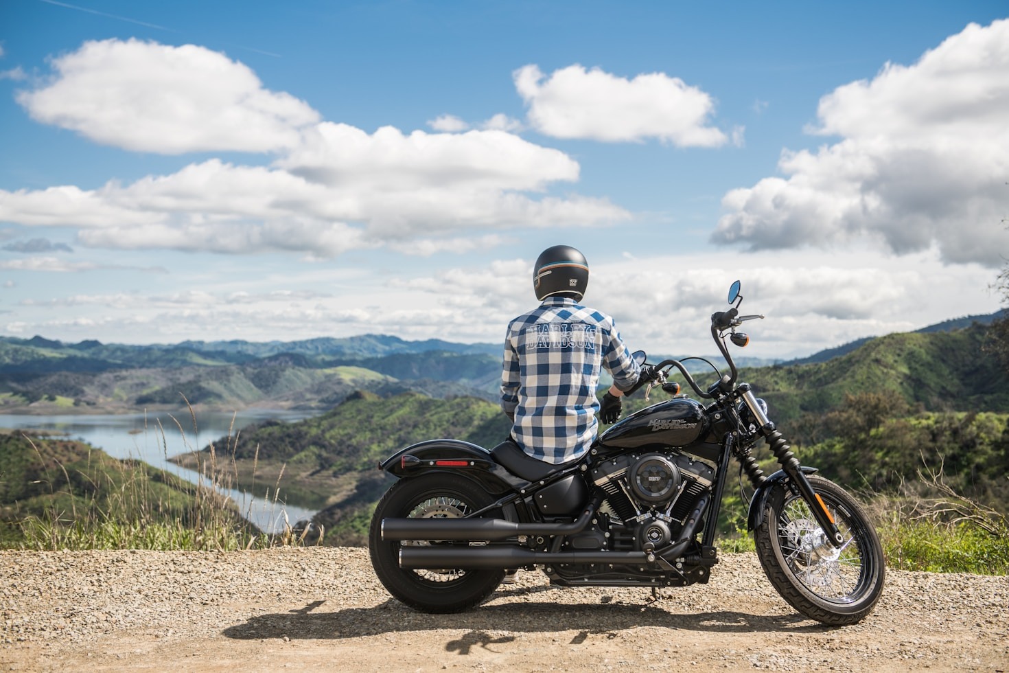 The Music of the Road: Motorcycles and Rave